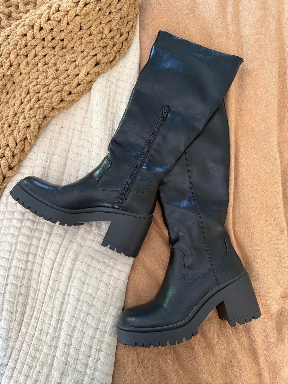 Dirty laundry Black Chunky Heel Boots size 7.5